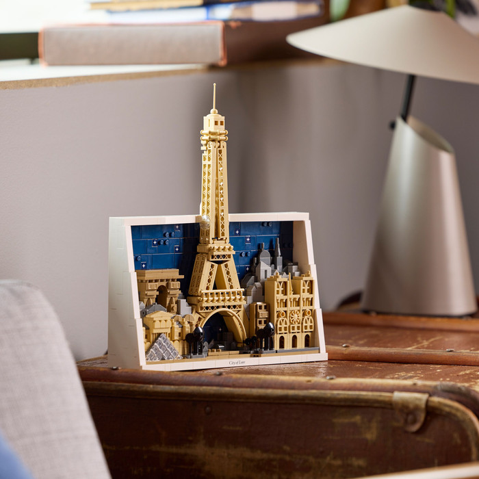 LEGO Architecture Parijs Stad van de Liefde 21064 product in gebruik