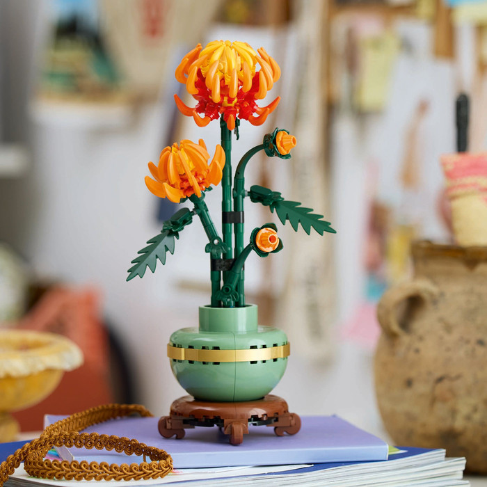 LEGO Botanicals Chrysant 10368 product in gebruik