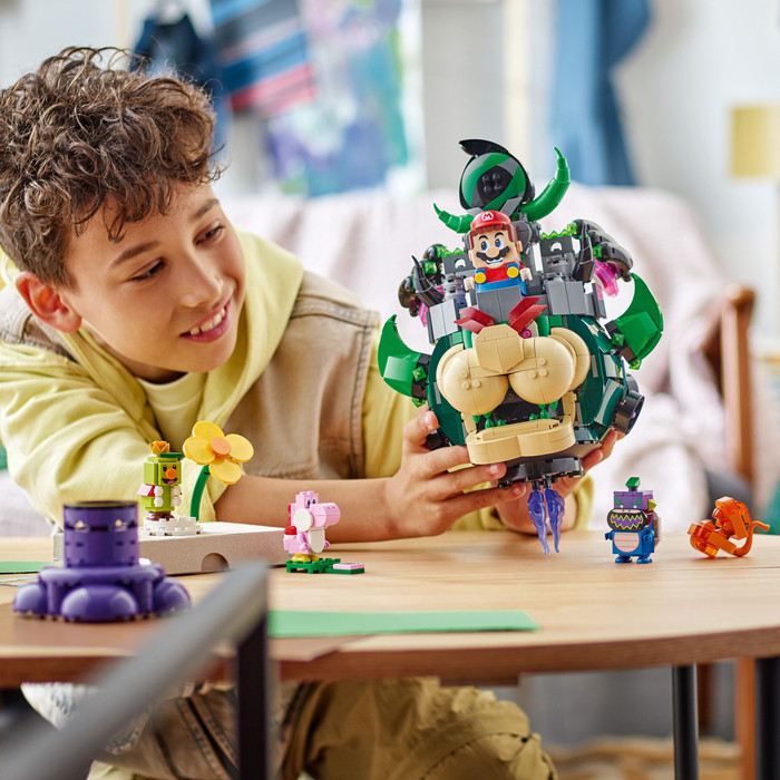 LEGO Super Mario Prince Florian and Castle Bowser 72042 product in use