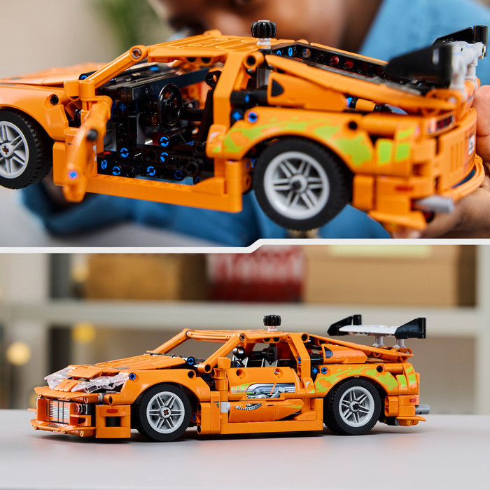LEGO Technic Fast and Furious Toyota Supra MK4 42204 product in gebruik