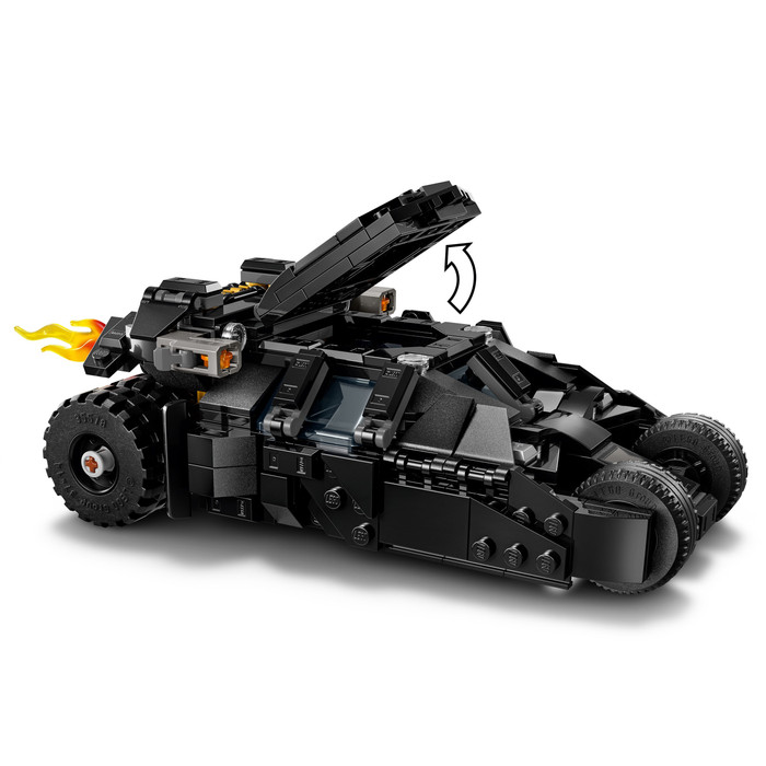 LEGO DC Batman Tumbler vs Two-Face en The Joker 76303 product in use