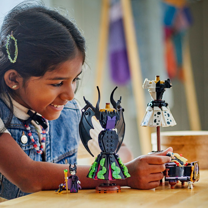 LEGO Disney Maleficent's and Cruella De Vil's Dresses 43262 product in use