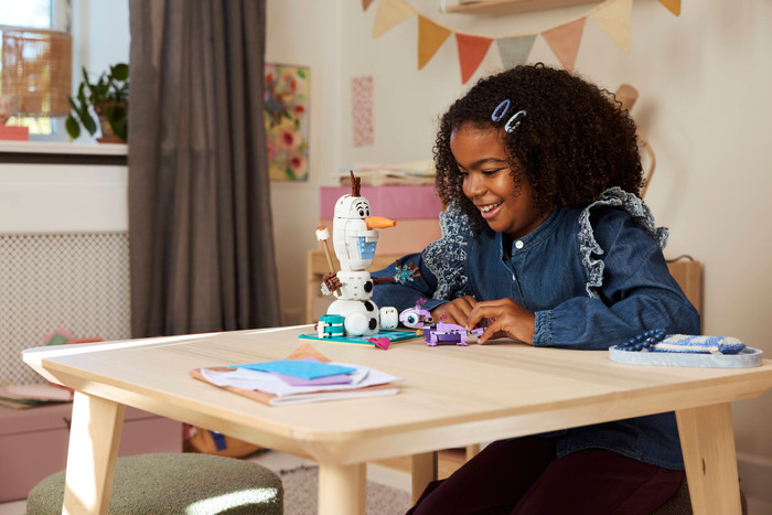 LEGO Disney Olaf and Bruni¿s Picnic Fun 43287 product in use