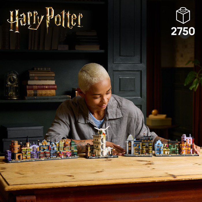 LEGO Harry Potter De Wegisweg Tovenaarswinkels 76444 product in gebruik