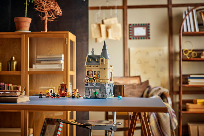LEGO Harry Potter Hogwarts Castle: Hospital Wing 76463 product in use