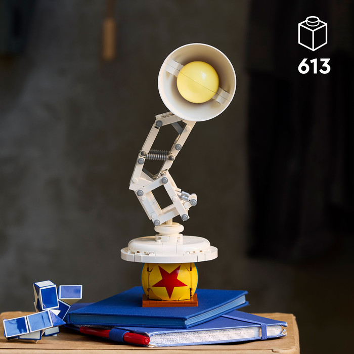 LEGO Ideas - Disney Pixar Luxo Jr. 21357 produit à l'usage