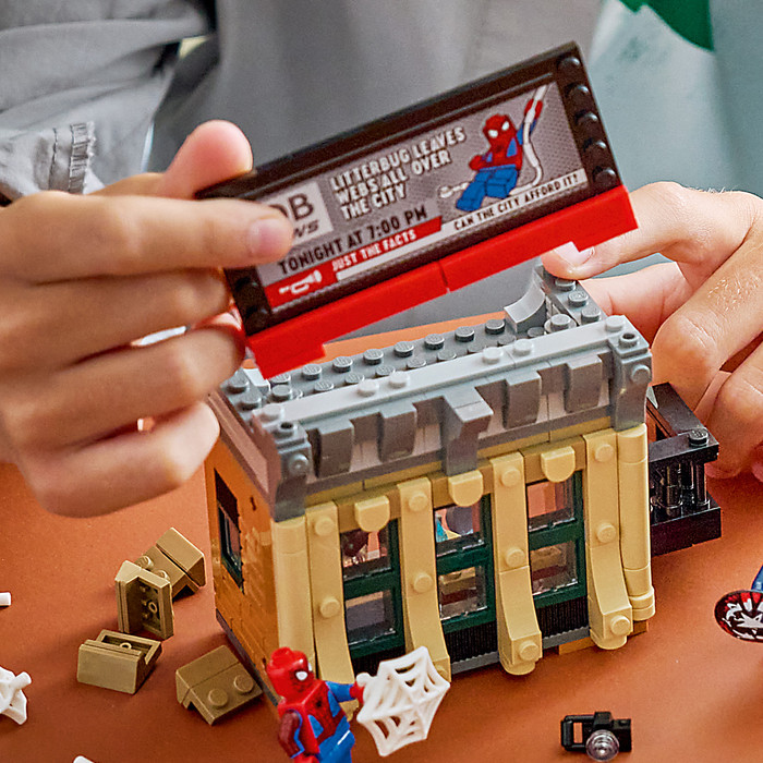 LEGO Marvel - Spider-Man contre Mystério : le Daily Bugle 76342 produit à l'usage