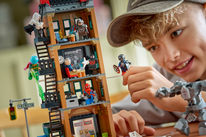 LEGO Marvel - Spider-Man contre Mystério : le Daily Bugle 76342 produit à l'usage