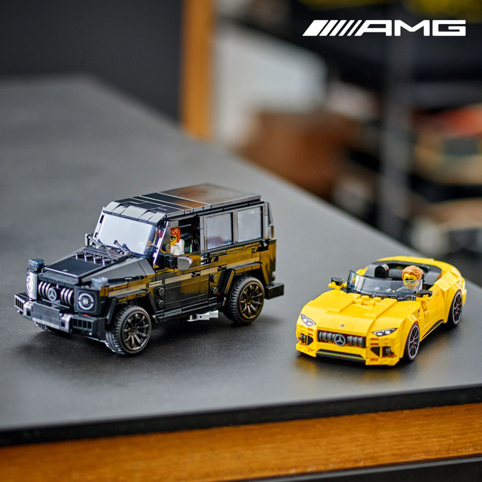 LEGO Speed Champions Mercedes-AMG G 63 en Mercedes-AMG SL 63 76924 product in gebruik
