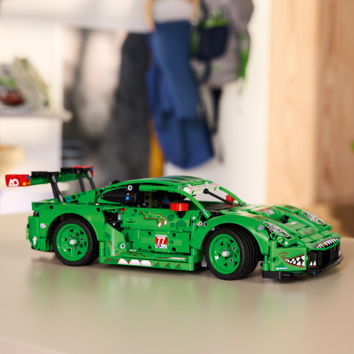 Lego Technic - Voiture Porsche 911 GT3 R REXY AO Racing 42224 produit à l'usage