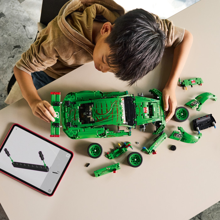Lego Technic - Voiture Porsche 911 GT3 R REXY AO Racing 42224 produit à l'usage