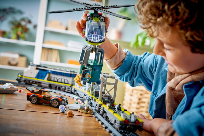 LEGO City Police Train Heist 60508 product in use