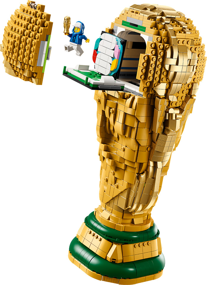LEGO Editions - Trophée officiel de la Coupe du monde de la FIFA 43020 produit à l'usage