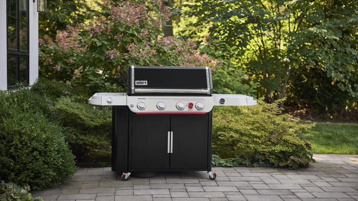 Weber Genesis EP-435W product in gebruik