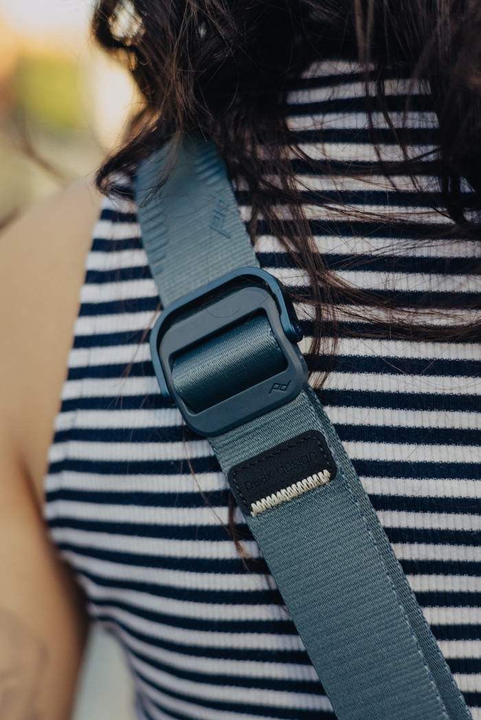 Peak Design Slide Lite Ocean (Bleu) détail