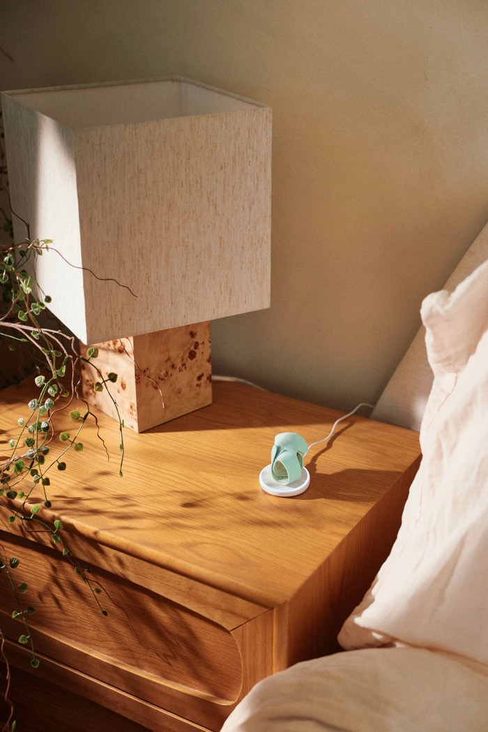 Owlet Dream Sock Dusty Rose OW-DS-RO product in gebruik