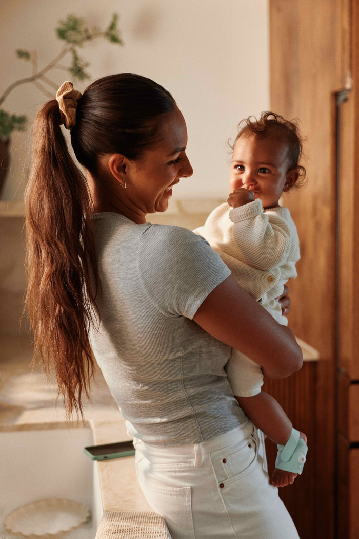 Owlet Dream Sock Bedtime Blue OW-DS-BL product in gebruik