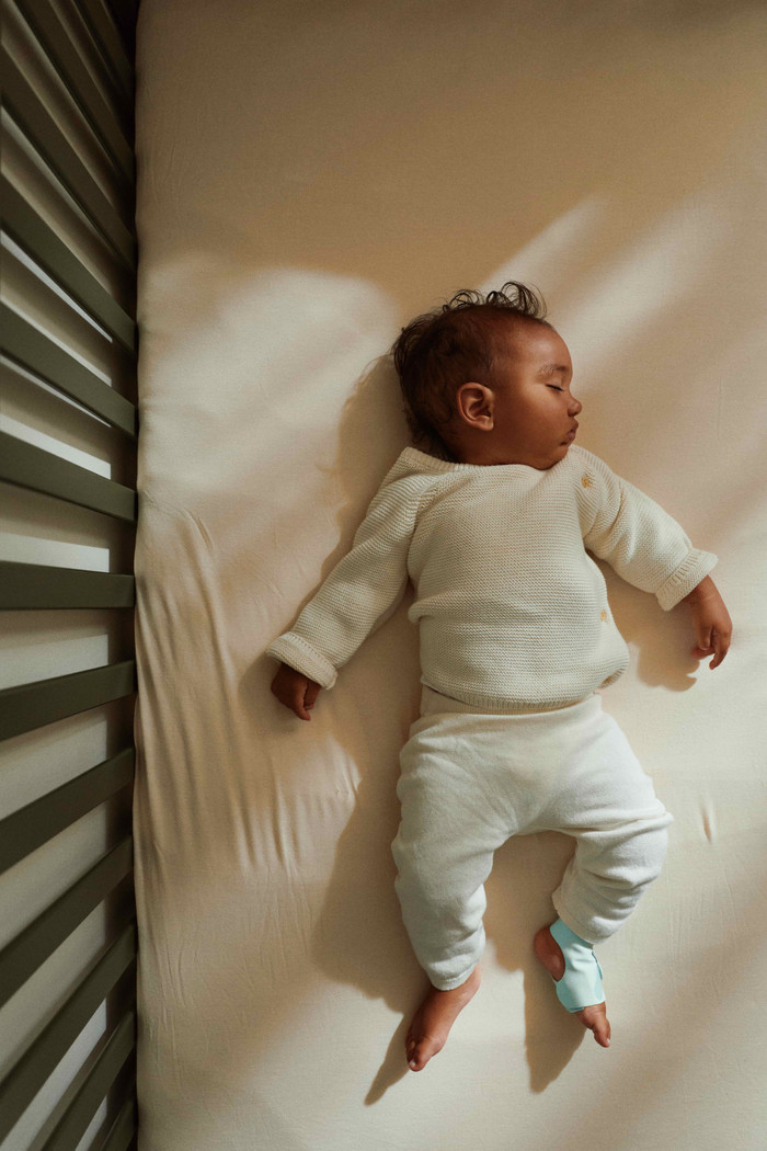 Owlet Dream Duo Bedtime Blue OW-DSDUO-BL product in gebruik