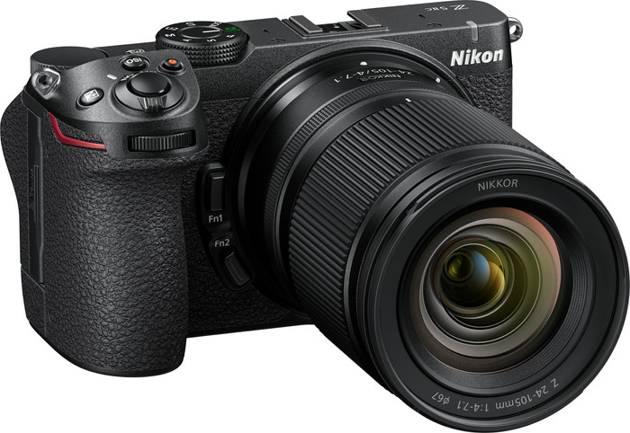 Nikon Z5IIC Zwart + 24-105mm f/4-7.1 linkerkant