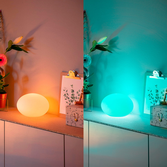 Philips Hue Flourish Tafellamp product in gebruik