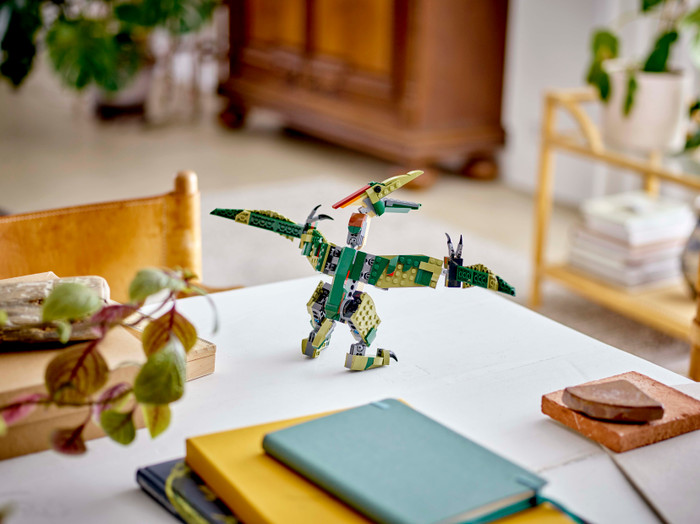 LEGO Creator 3-in-1 T. rex 31151 product in gebruik