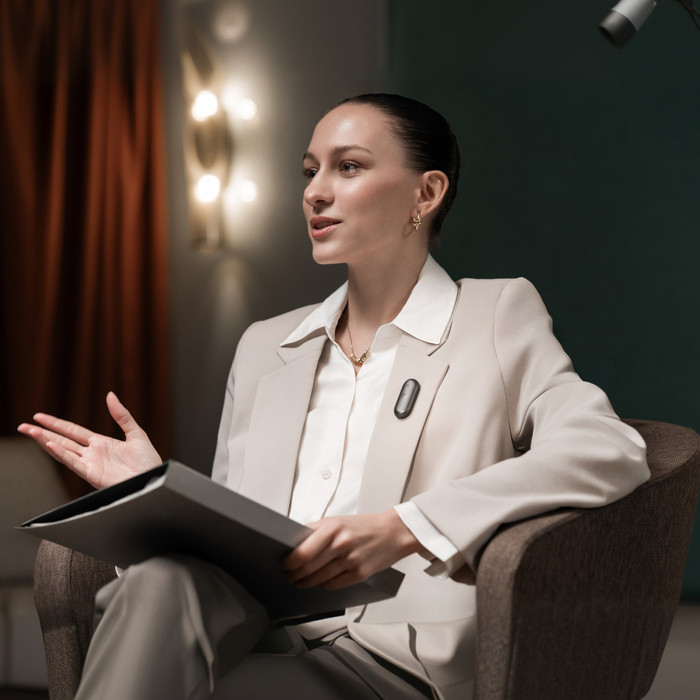 Plaud NotePin S Zwart product in gebruik