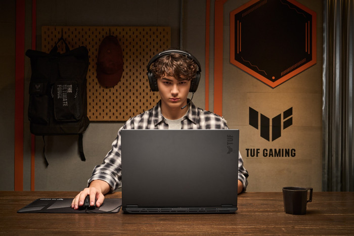 ASUS TUF Gaming 18 FA808UP-S8011W visual Coolblue 1