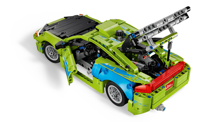 LEGO Technic Fast and Furious Mitsubishi Eclipse 42229 detail