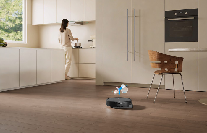 Ecovacs DEEBOT X11S OmniCyclone + Care Kit product in use
