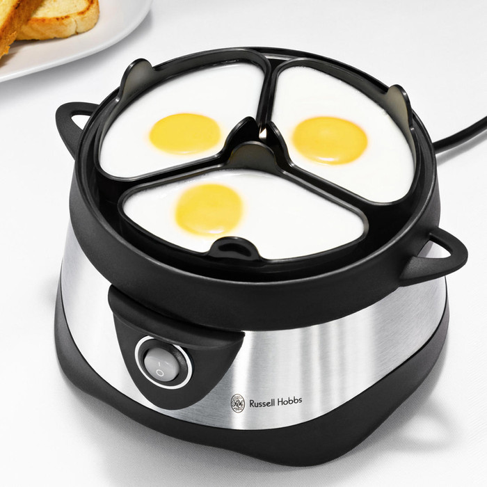 Russell Hobbs Stylo Egg Cooker product in use