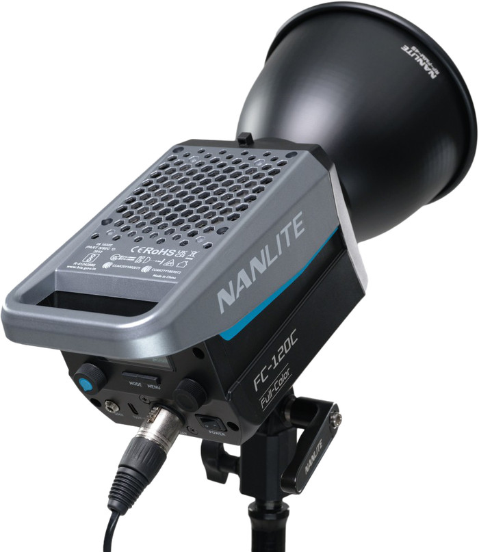 Nanlite FC-120C LED RGBW Spot Light bovenkant