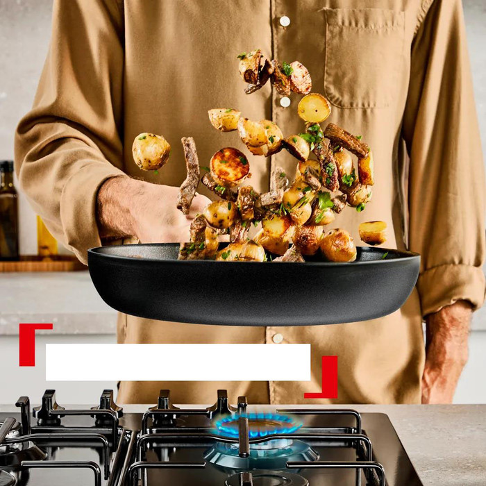 Tefal Excell'Cook Koekenpannenset 24 + 28 cm product in gebruik