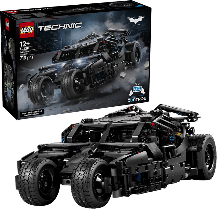LEGO DC Batman Batmobile Tumbler 42239 rechterkant
