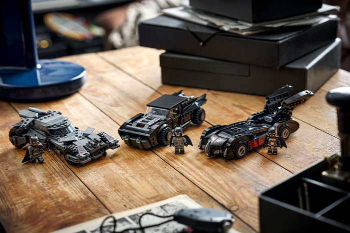 LEGO DC Batman v Superman Batmobile 76331 product in gebruik