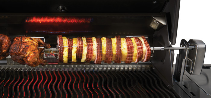 Napoleon Draaispit voor Prestige en Prestige PRO 500 product in gebruik