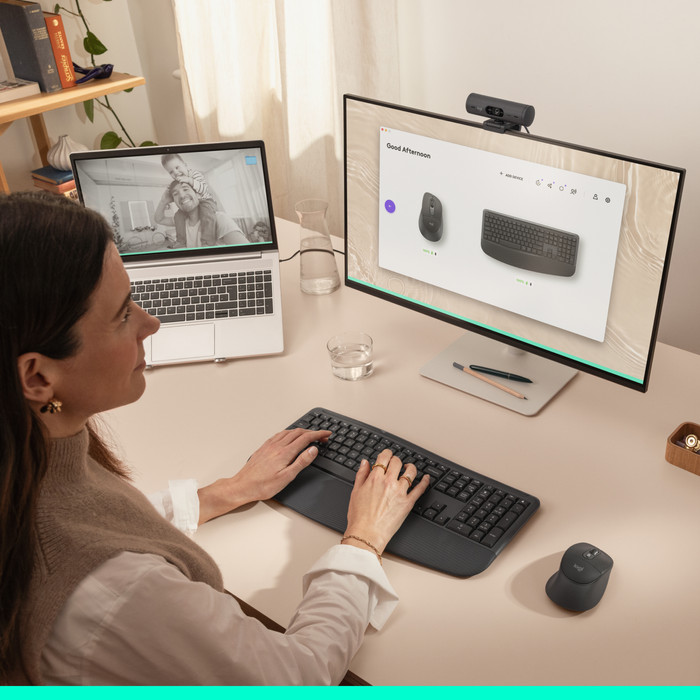 Logitech MK880 Signature Comfort Plus Wireless Keyboard and Mouse Combo Graphite QWERTY product in use