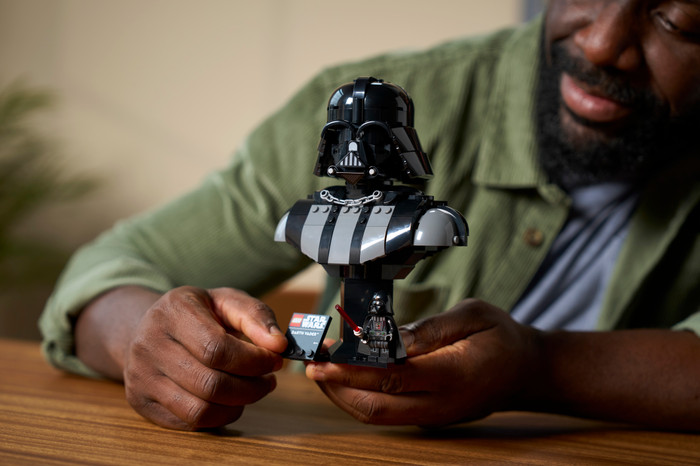 LEGO Star Wars - Le Buste de Dark Vador 75439 produit à l'usage