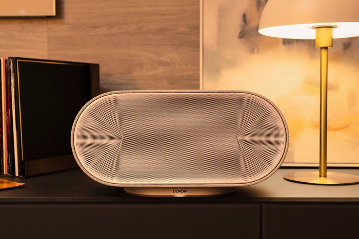 Denon Home 600 Zilver product in gebruik