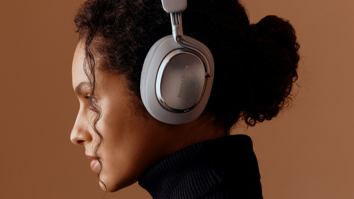 Bowers & Wilkins Px8 S2 Pearl Blue produit à l'usage