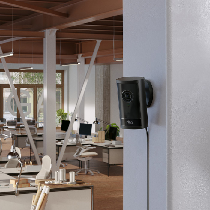 Ring Outdoor Camera Pro Fiche Noir produit à l'usage