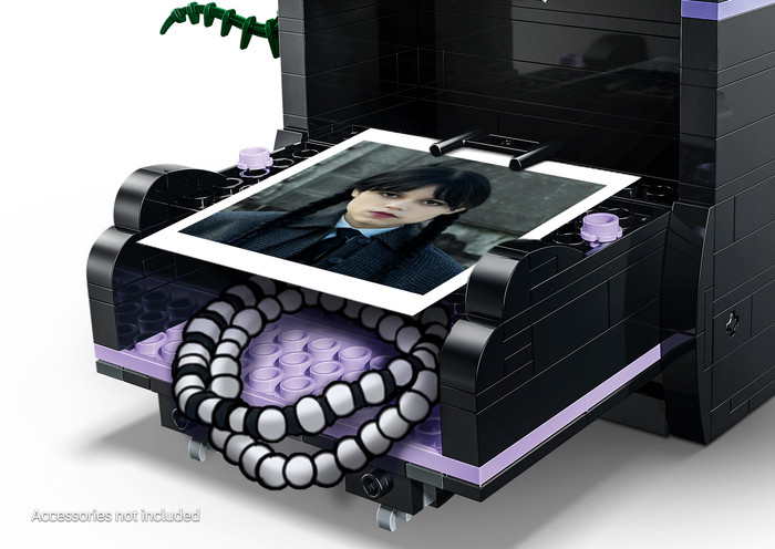 LEGO Wednesday Wednesdays Rugzak 76787 detail