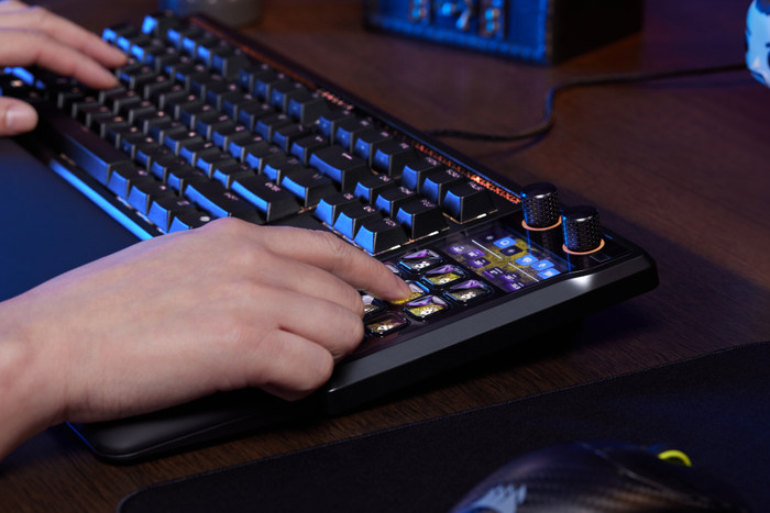 Corsair GALLEON 100 SD Gaming Toetsenbord Azerty product in gebruik