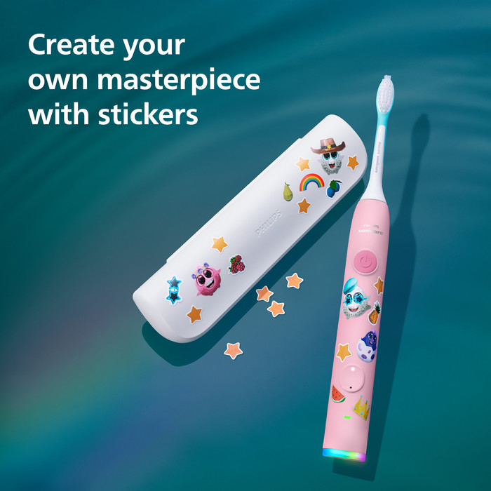 Philips Sonicare For Kids 3+ Smart HX6600/41 Roze product in gebruik