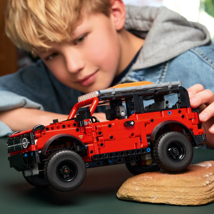 LEGO Autos Trio 42213 + 42226 + 42234 detail