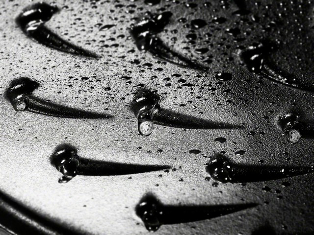 Staub Cocotte Ronde 28 cm Noir détail