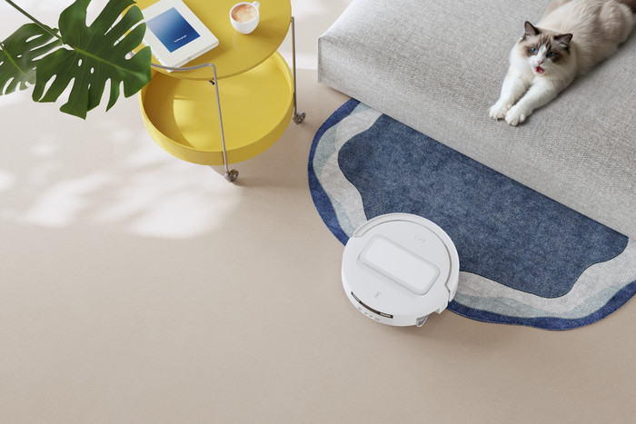 Ecovacs DEEBOT T90 MAX OMNI White product in use