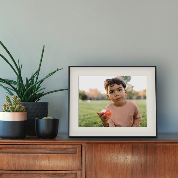 Aura Frames Walden Black product in use