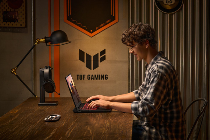 ASUS TUF Gaming 16 FA608UM-RV014W AZERTY product in gebruik