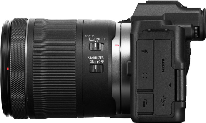 Canon EOS R8 Mark II + RF 24-105mm f/4-7.1 IS STM linkerkant