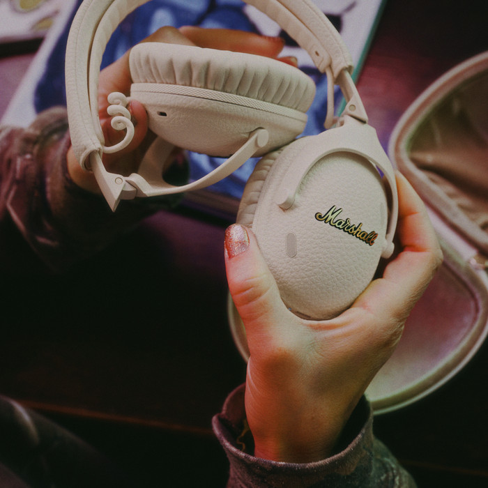 Marshall Monitor III ANC Cream product in gebruik